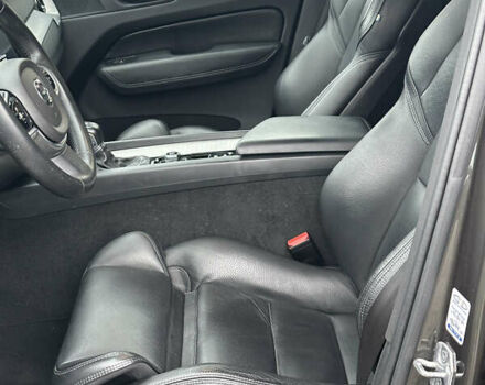 Серый Вольво ХС60, объемом двигателя 2 л и пробегом 216 тыс. км за 26850 $, фото 11 на Automoto.ua