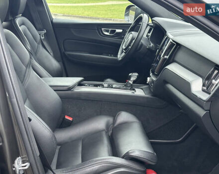 Серый Вольво ХС60, объемом двигателя 2 л и пробегом 216 тыс. км за 26850 $, фото 16 на Automoto.ua