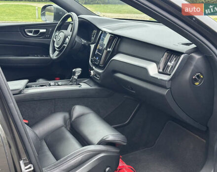 Серый Вольво ХС60, объемом двигателя 2 л и пробегом 216 тыс. км за 26850 $, фото 15 на Automoto.ua