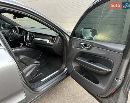 Серый Вольво ХС60, объемом двигателя 2 л и пробегом 110 тыс. км за 37700 $, фото 40 на Automoto.ua