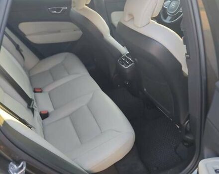 Сірий Вольво ХС60, об'ємом двигуна 2 л та пробігом 235 тис. км за 28500 $, фото 9 на Automoto.ua