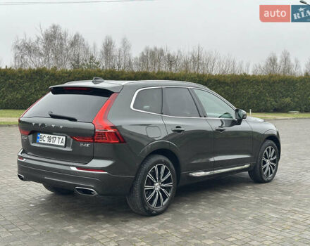 Серый Вольво ХС60, объемом двигателя 2 л и пробегом 216 тыс. км за 26850 $, фото 4 на Automoto.ua