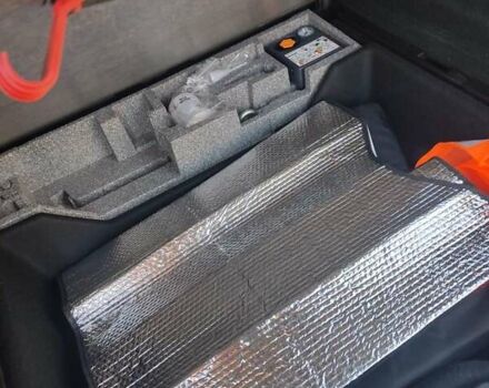 Сірий Вольво ХС60, об'ємом двигуна 2 л та пробігом 235 тис. км за 28500 $, фото 11 на Automoto.ua