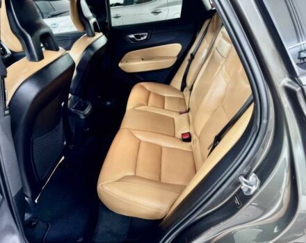 Серый Вольво ХС60, объемом двигателя 2 л и пробегом 34 тыс. км за 20700 $, фото 11 на Automoto.ua