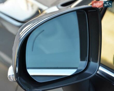 Вольво ХС60 2018 в Киеве на Automoto.ua Серый Вольво ХС60, объемом двигателя 1.97 л и пробегом 129 тыс. км за 26999 $, фото 17 на Automoto.ua