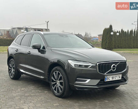 Серый Вольво ХС60, объемом двигателя 2 л и пробегом 216 тыс. км за 26850 $, фото 2 на Automoto.ua