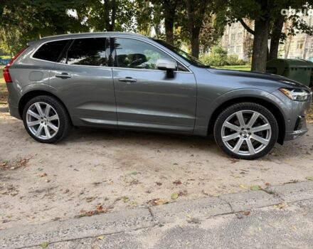 Серый Вольво ХС60, объемом двигателя 2 л и пробегом 105 тыс. км за 33990 $, фото 3 на Automoto.ua