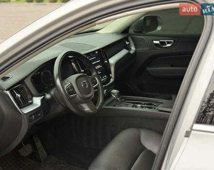 Серый Вольво ХС60, объемом двигателя 1.97 л и пробегом 111 тыс. км за 26500 $, фото 8 на Automoto.ua