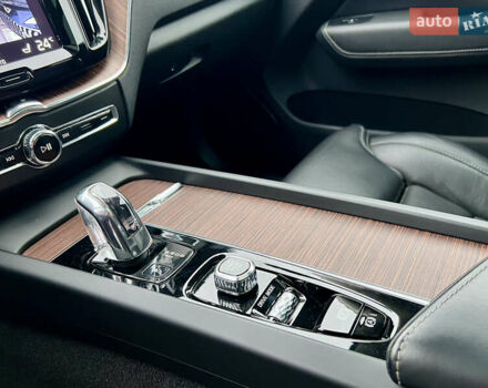 Серый Вольво ХС60, объемом двигателя 1.97 л и пробегом 118 тыс. км за 31500 $, фото 42 на Automoto.ua