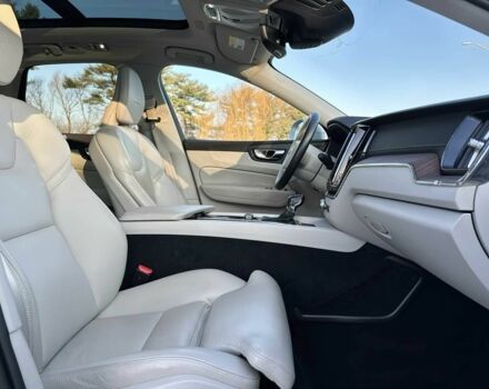 Серый Вольво ХС60, объемом двигателя 2 л и пробегом 44 тыс. км за 12800 $, фото 12 на Automoto.ua