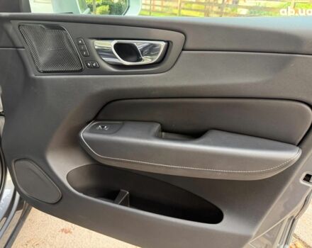 Серый Вольво ХС60, объемом двигателя 2 л и пробегом 105 тыс. км за 33990 $, фото 30 на Automoto.ua