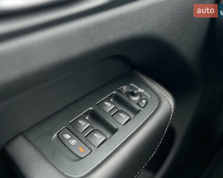 Серый Вольво ХС60, объемом двигателя 1.97 л и пробегом 118 тыс. км за 31500 $, фото 16 на Automoto.ua