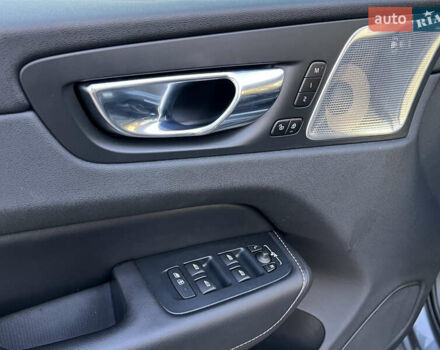 Серый Вольво ХС60, объемом двигателя 1.97 л и пробегом 118 тыс. км за 32500 $, фото 16 на Automoto.ua