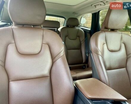 Вольво ХС60 2019 в Луцке на Automoto.ua Серый Вольво ХС60, объемом двигателя 1.97 л и пробегом 100 тыс. км за 30000 $, фото 16 на Automoto.ua