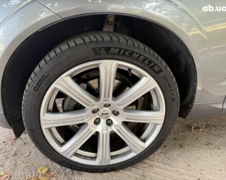 Серый Вольво ХС60, объемом двигателя 2 л и пробегом 105 тыс. км за 33990 $, фото 9 на Automoto.ua