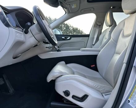 Серый Вольво ХС60, объемом двигателя 2 л и пробегом 44 тыс. км за 12800 $, фото 10 на Automoto.ua