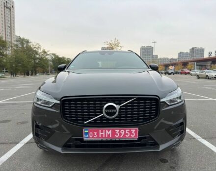 Серый Вольво ХС60, объемом двигателя 2 л и пробегом 185 тыс. км за 32000 $, фото 1 на Automoto.ua