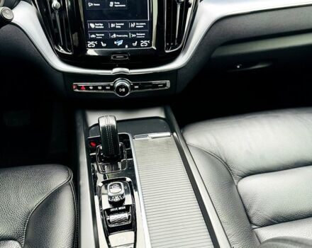 Серый Вольво ХС60, объемом двигателя 2 л и пробегом 57 тыс. км за 41000 $, фото 7 на Automoto.ua