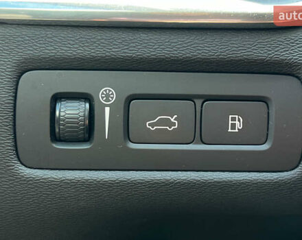 Серый Вольво ХС60, объемом двигателя 2 л и пробегом 216 тыс. км за 37690 $, фото 20 на Automoto.ua