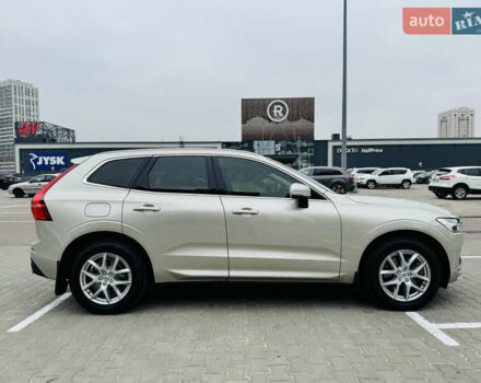 Серый Вольво ХС60, объемом двигателя 2 л и пробегом 57 тыс. км за 41000 $, фото 3 на Automoto.ua