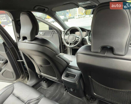 Серый Вольво ХС60, объемом двигателя 1.97 л и пробегом 183 тыс. км за 31999 $, фото 23 на Automoto.ua