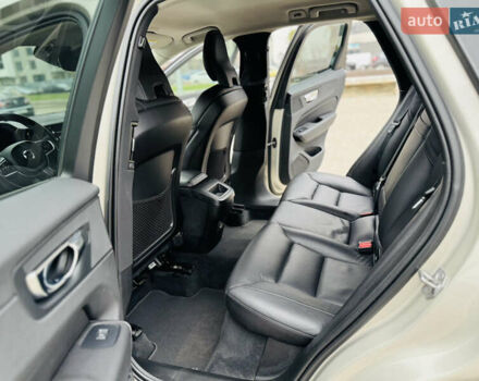 Серый Вольво ХС60, объемом двигателя 2 л и пробегом 57 тыс. км за 41000 $, фото 10 на Automoto.ua