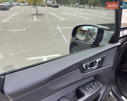 Сірий Вольво ХС60, об'ємом двигуна 1.97 л та пробігом 185 тис. км за 32200 $, фото 43 на Automoto.ua