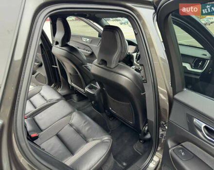 Серый Вольво ХС60, объемом двигателя 1.97 л и пробегом 183 тыс. км за 31999 $, фото 22 на Automoto.ua