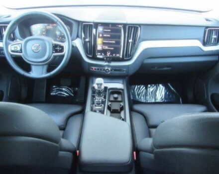 Вольво ХС60 2020 в Черкассах на Automoto.ua Серый Вольво ХС60, объемом двигателя 2 л и пробегом 45 тыс. км за 10800 $, фото 7 на Automoto.ua