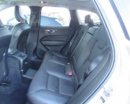 Вольво ХС60 2020 в Черкассах на Automoto.ua Серый Вольво ХС60, объемом двигателя 2 л и пробегом 45 тыс. км за 10800 $, фото 13 на Automoto.ua