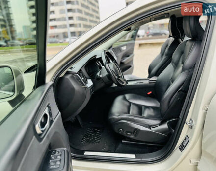 Серый Вольво ХС60, объемом двигателя 2 л и пробегом 57 тыс. км за 41000 $, фото 8 на Automoto.ua