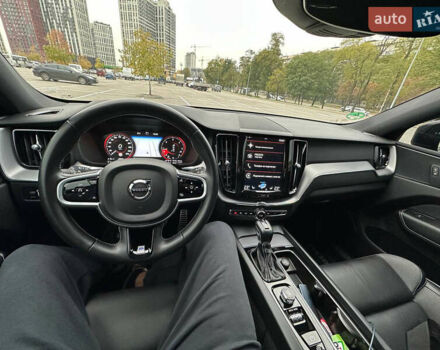 Сірий Вольво ХС60, об'ємом двигуна 1.97 л та пробігом 185 тис. км за 32200 $, фото 30 на Automoto.ua