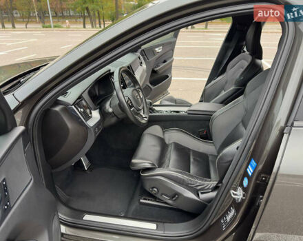 Серый Вольво ХС60, объемом двигателя 1.97 л и пробегом 183 тыс. км за 31999 $, фото 15 на Automoto.ua