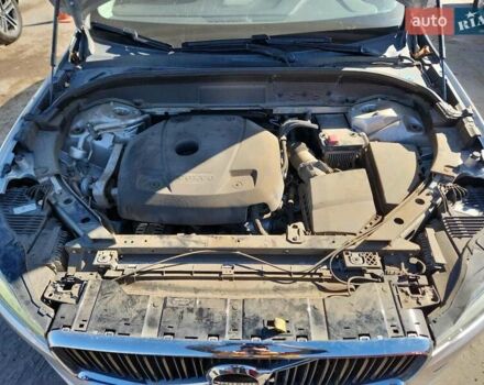 Серый Вольво ХС60, объемом двигателя 1.97 л и пробегом 84 тыс. км за 10300 $, фото 11 на Automoto.ua