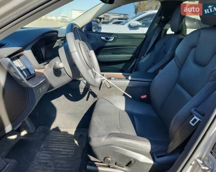 Серый Вольво ХС60, объемом двигателя 1.97 л и пробегом 84 тыс. км за 10300 $, фото 6 на Automoto.ua