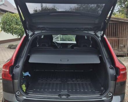 Серый Вольво ХС60, объемом двигателя 1.97 л и пробегом 99 тыс. км за 45500 $, фото 2 на Automoto.ua