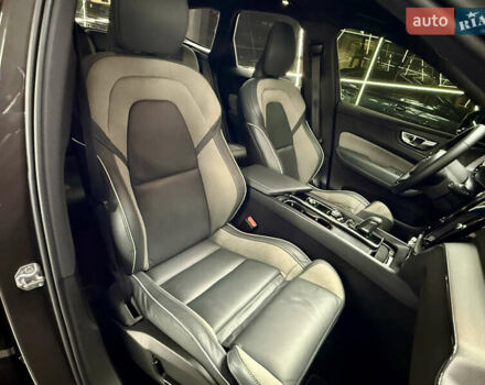 Серый Вольво ХС60, объемом двигателя 1.97 л и пробегом 82 тыс. км за 42000 $, фото 19 на Automoto.ua