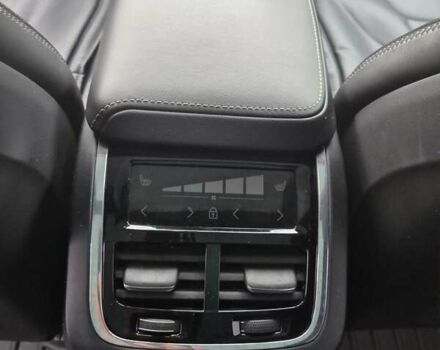 Серый Вольво ХС60, объемом двигателя 1.97 л и пробегом 99 тыс. км за 45500 $, фото 8 на Automoto.ua