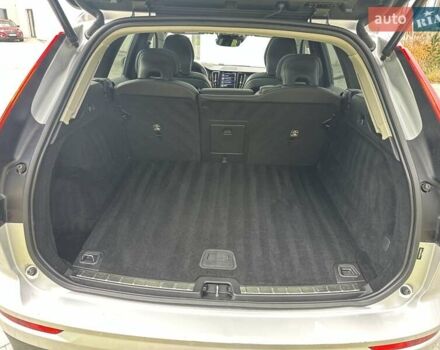 Вольво ХС60 2021 в Луцке на Automoto.ua Серый Вольво ХС60, объемом двигателя 2 л и пробегом 63 тыс. км за 28000 $, фото 34 на Automoto.ua