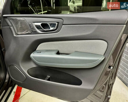 Серый Вольво ХС60, объемом двигателя 1.97 л и пробегом 82 тыс. км за 42000 $, фото 20 на Automoto.ua