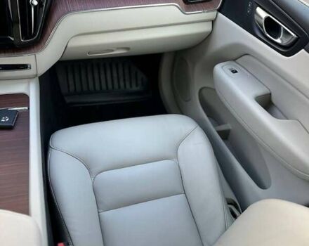 Серый Вольво ХС60, объемом двигателя 1.97 л и пробегом 76 тыс. км за 39500 $, фото 9 на Automoto.ua