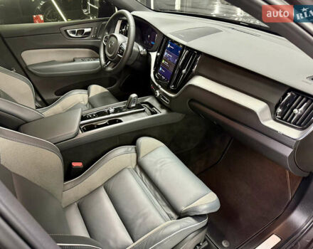 Серый Вольво ХС60, объемом двигателя 1.97 л и пробегом 82 тыс. км за 42000 $, фото 18 на Automoto.ua