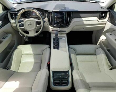 Серый Вольво ХС60, объемом двигателя 2 л и пробегом 29 тыс. км за 17800 $, фото 7 на Automoto.ua