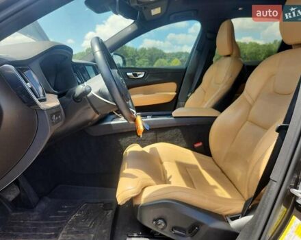 Сірий Вольво ХС60, об'ємом двигуна 2 л та пробігом 64 тис. км за 4000 $, фото 6 на Automoto.ua