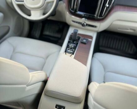 Серый Вольво ХС60, объемом двигателя 1.97 л и пробегом 76 тыс. км за 39500 $, фото 11 на Automoto.ua