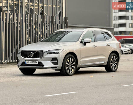 Вольво ХС60 2022 в Киеве на Automoto.ua Серый Вольво ХС60, объемом двигателя 2 л и пробегом 34 тыс. км за 49000 $, фото 7 на Automoto.ua