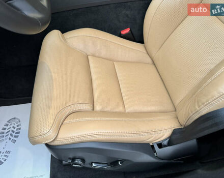 Вольво ХС60 2022 в Киеве на Automoto.ua Серый Вольво ХС60, объемом двигателя 2 л и пробегом 34 тыс. км за 49000 $, фото 19 на Automoto.ua