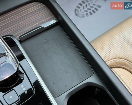 Вольво ХС60 2022 в Киеве на Automoto.ua Серый Вольво ХС60, объемом двигателя 2 л и пробегом 34 тыс. км за 49000 $, фото 52 на Automoto.ua