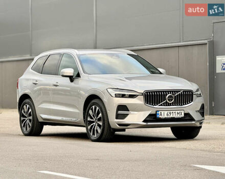 Вольво ХС60 2022 в Киеве на Automoto.ua Серый Вольво ХС60, объемом двигателя 2 л и пробегом 34 тыс. км за 49000 $, фото 14 на Automoto.ua