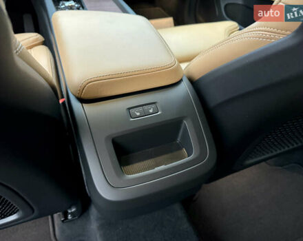 Вольво ХС60 2022 в Киеве на Automoto.ua Серый Вольво ХС60, объемом двигателя 2 л и пробегом 34 тыс. км за 49000 $, фото 31 на Automoto.ua